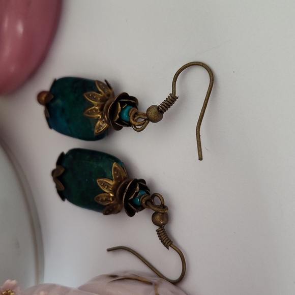 Vintage Design Drop Earrings Brass Caps Rosette Beads. - Picture 2 of 2